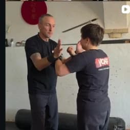 Selbstverteidigung und Yong Chun Kung Fu Training in der YCKF Academy